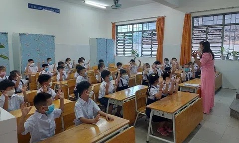 Bà Rịa - Vũng Tàu: Trường học không được ép học sinh may, mua đồng phục