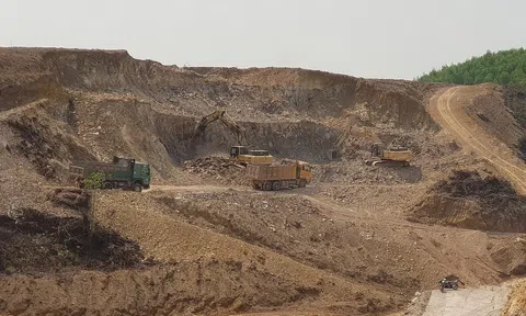 Khổ sở vì… đấu giá trúng bãi đất thải cao tốc ở Thừa Thiên-Huế