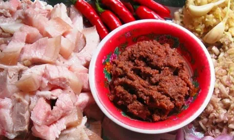 Mẹo làm món mắm ruốc xào thịt ba chỉ giúp bay sạch nồi cơm trong vòng một nốt nhạc