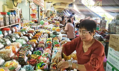 Thị trường bánh trung thu rục rịch vào mùa