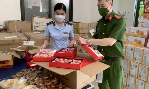 Cảnh báo bánh kẹo nhập lậu, không có nguồn gốc dịp Tết Trung thu