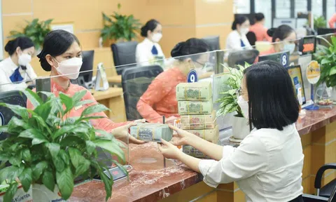 Thủ tướng tiếp tục thúc Ngân hàng Nhà nước khẩn trương sửa Thông tư 06