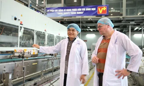 Nửa đầu năm 2023, Đường Man đã 2 lần không thanh toán lãi trái phiếu