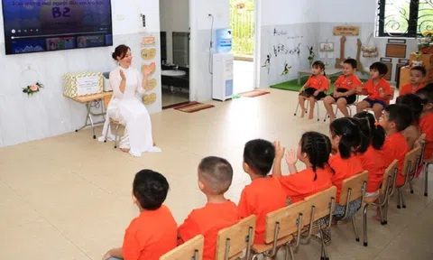 Bản tin 17/9: Bộ GD&ĐT đề xuất lùi thời hạn tăng học phí