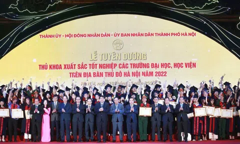 Bản tin 24/9: Hà Nội công bố đề cử 96 thủ khoa xuất sắc năm 2023
