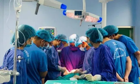 U70 đi làm đẹp, không may "tiền mất tật mang"