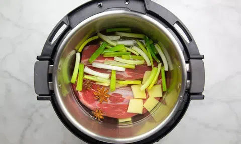 Món ngon mỗi ngày: Bật mí cách làm mì bò Đài Loan tại nhà, thơm ngon đến sợi cuối cùng