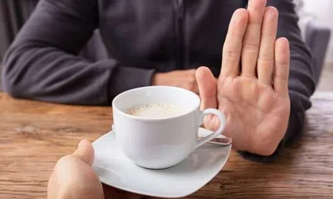 7 nhóm người nên cẩn trọng khi uống cà phê kẻo "rước họa"