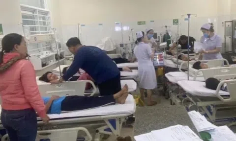 Được mời uống trà sữa, 17 em học sinh nhập viện cấp cứu khẩn cấp