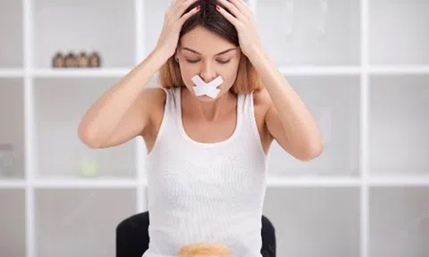 Mách bạn gái cách ăn nhiều không lo béo