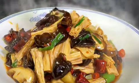 Tối nay ăn gì: Váng đậu xào theo công thức này, ngon ngậy đậm vị