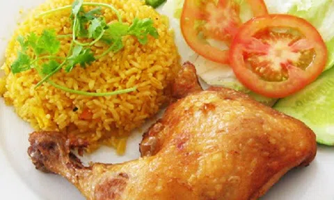 Bí quyết làm món cơm gà Hội An chuẩn vị, thơm ngon