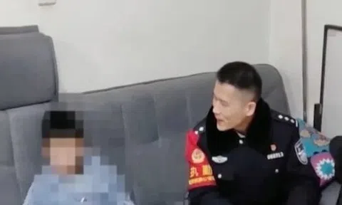 Bị bố mẹ áp lực việc học hành, cậu bé có hành động khiến cả gia đình hoảng hốt