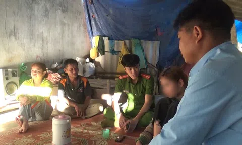 Quảng Ngãi: Đi bán giày thiếu nữ 15 tuổi bị lừa vào "động" karaoke