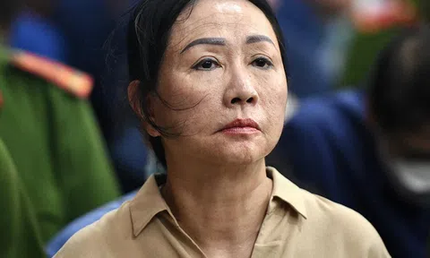 Vì sao Trương Mỹ Lan khuyên vợ Chủ tịch SCB nghỉ việc và thưởng tiền?