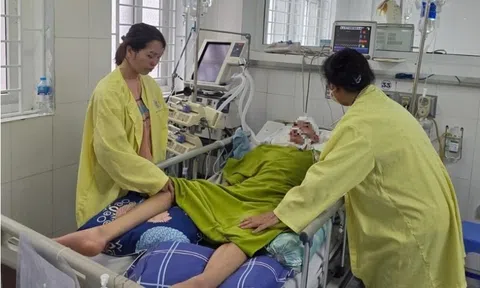 Sức khỏe nam sinh lớp 8 bị đánh chấn thương sọ não: Đã có đáp ứng với đau, đồng tử co hơn