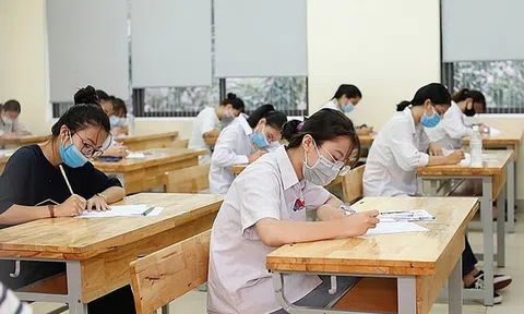 Hơn 50.000 học sinh Hà Nội không có suất vào lớp 10 công lập: Cuộc đua bắt đầu "nóng"