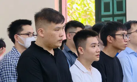Ông trùm cờ bạc nghìn tỷ khai về nhà cửa, siêu xe, tiền vàng là của bố mẹ và vợ