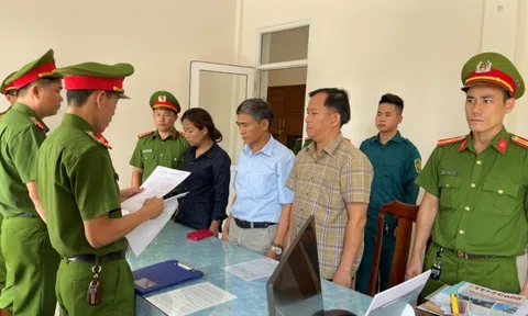 Bắt 3 nguyên Trưởng phòng Giáo dục ở Quảng Nam về tội Nhận hối lộ