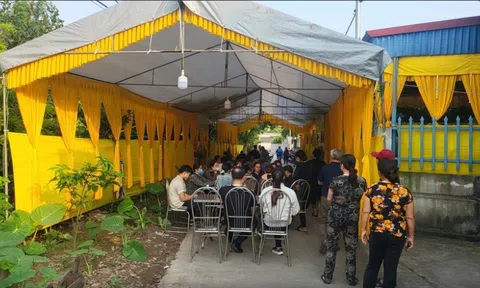 Vụ thiếu nữ 15 tuổi bị sát hại, giấu thi thể: Mẹ gào khóc, tìm con gái trong đám tang