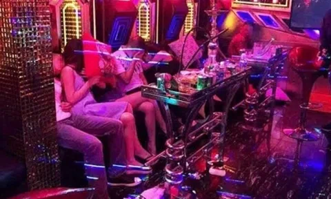 Vụ giảng viên ở Huế bị tố có hành vi trụy lạc ở quán karaoke: Nhà trường nói gì?