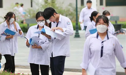 Xét tuyển đại học sớm 2024: Các trường đại học không được thu phí giữ chỗ