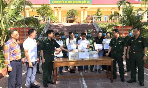 Triệt phá đường dây ma tuý "khủng" xuyên quốc gia, thu giữ 100 bánh heroin