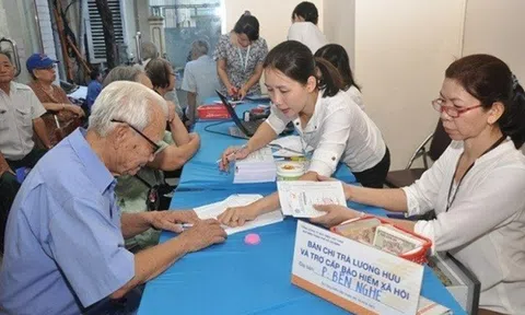 TP.HCM thực hiện công tác vận động trả lương hưu không dùng tiền mặt