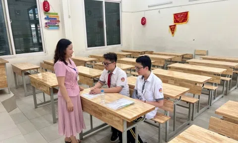 Nghị lực của các thí sinh "đặc biệt" trong kỳ thi vào lớp 10 ở Hà Nội