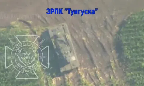Sau 2 đòn tấn công liên tiếp của Nga, hệ thống 2K22 Tunguska Ukraine nổ tung
