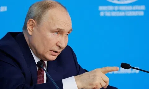 Nga lên tiếng cảnh báo khi quan chức Ukraine dọa nhắm vào Tổng thống Putin