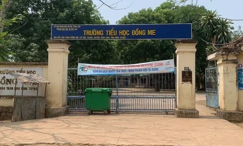 Cách chức nữ hiệu trưởng trường tiểu học không đứng lớp vẫn nhận 301 triệu đồng