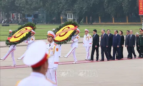 Lãnh đạo Đảng, Nhà nước vào Lăng viếng Chủ tịch Hồ Chí Minh nhân dịp Tết Nguyên đán