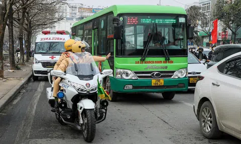 CSGT tuần tra chống ùn tắc tại các cửa ngõ TP. Hà Nội