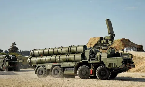 Nga điều “Rồng lửa” S-400 bảo vệ căn cứ không quân chiến lược nằm “sát vách” Ukraine