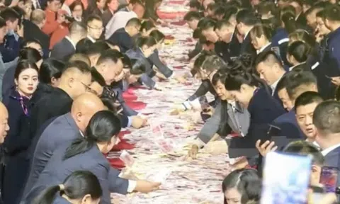 Chi hẳn 4.500 tỷ đồng thưởng Tết, công ty này khiến MXH "phát sốt" vì độ chịu chơi