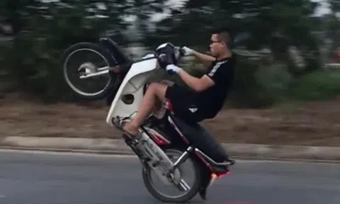 Năm 2026, đi xe bốc đầu bị phạt thế nào theo Nghị định 168?