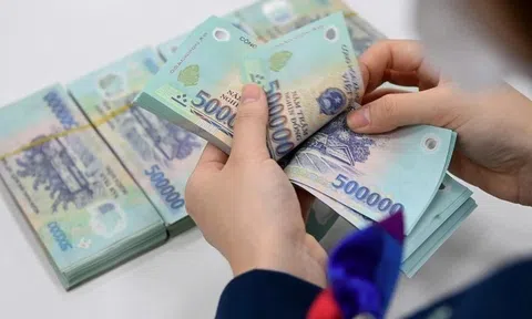 Từ 1/7/2026 tăng lương cơ sở từ 2.340.000 đồng lên 2.530.000 đồng cho toàn bộ đối tượng khu vực công theo Dự thảo Nghị định ra sao?