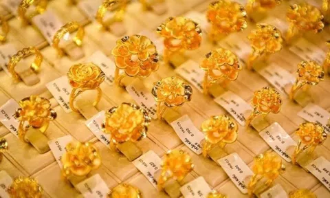 Giá vàng ngày 1/4: Vàng miếng, vàng nhẫn bứt phá mạnh, tiến sát 175 triệu đồng
