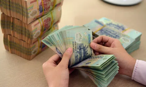 Từ năm 2026, ngoài lương thì CBCCVC nữ được nhận thêm 02 mức 500.000 đồng/tháng và 800.000 đồng/tháng khi thuộc các trường hợp nào tại Nghị quyết 40?