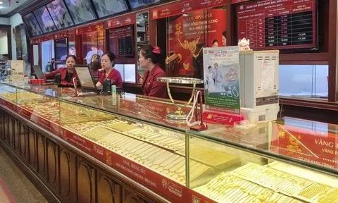 Giá vàng tại Bảo Tín Minh Châu bất ngờ lao dốc, trước thời điểm công an công bố vi phạm