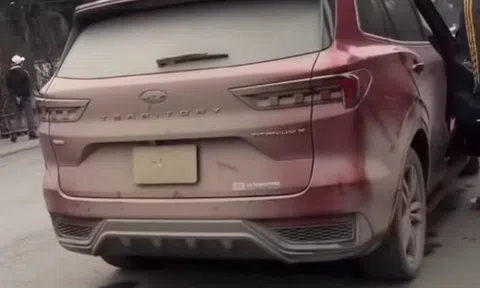 Biển số bị bùn đất che lấp: Phải làm như thế nào thì mới không bị phạt?