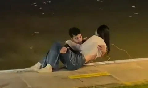 Nam sinh 21 tuổi gây bão mạng với hành động cứu người đẹp mắt