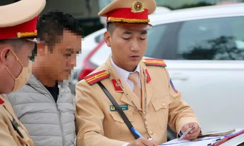 Từ 15/5, mức phạt xe máy, ôtô vi phạm lỗi này tăng gấp 4-6 lần lên đến 20 triệu đồng, ai cũng nên biết