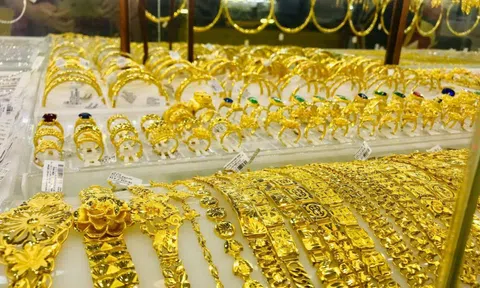 Giá vàng chiều 24/4: Tiếp tục giảm hơn 1 triệu đồng/lượng