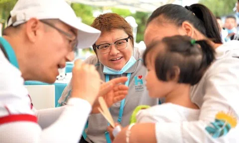 Sao nữ hạng A có động thái bất ngờ giữa nghi vấn trục lợi hàng nghìn tỷ đồng từ thiện