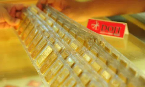 Giá vàng hôm nay 8/4: Chìm sâu, khó phục hồi