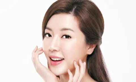 Xay mướp đắng rồi ép thành đá viên - thần dược nâng tông da, trị mụn siêu cấp