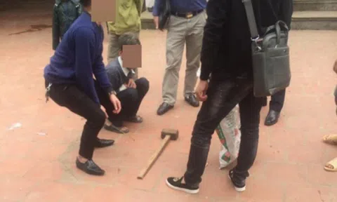 Anh trai cầm búa đập chết em ruột và hàng xóm vì 2 con gà làm đám giỗ bị cân thiếu