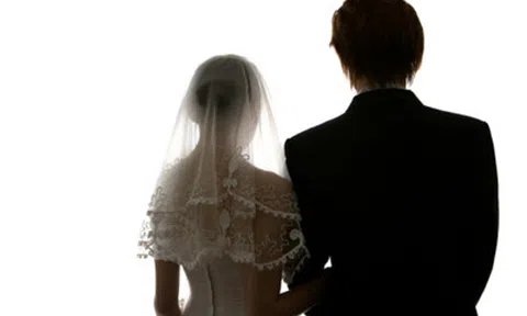 Con gái lấy chồng ngoại quốc, sướng hay khổ